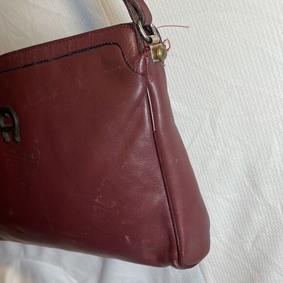 Etienne
Aigner Handbag VINTAGE - Picture 2 of 8
